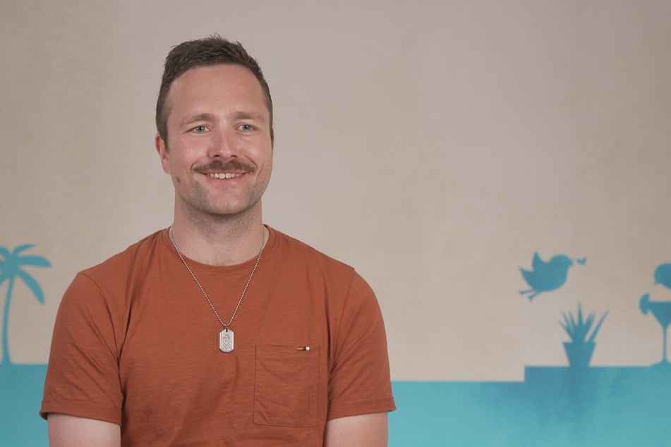 Christophs (33) Date-Partnerin sollte Manieren am Tisch haben.
