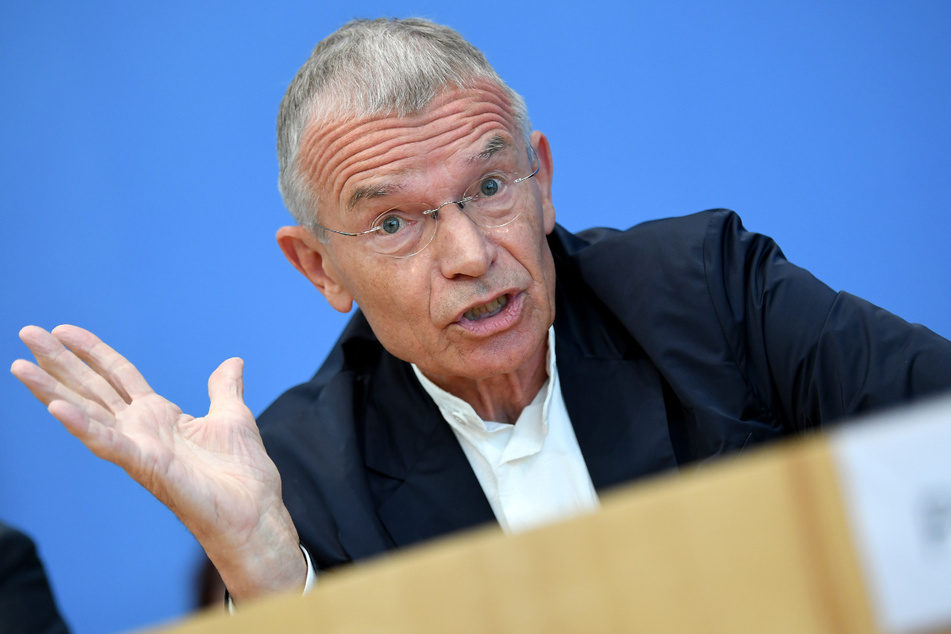 Klaus Hurrelmann, Jugendforscher, spricht bei der Vorstellung der 18. Shell-Jugendstudie "Jugend 2019 - Eine Generation meldet sich zu Wort"