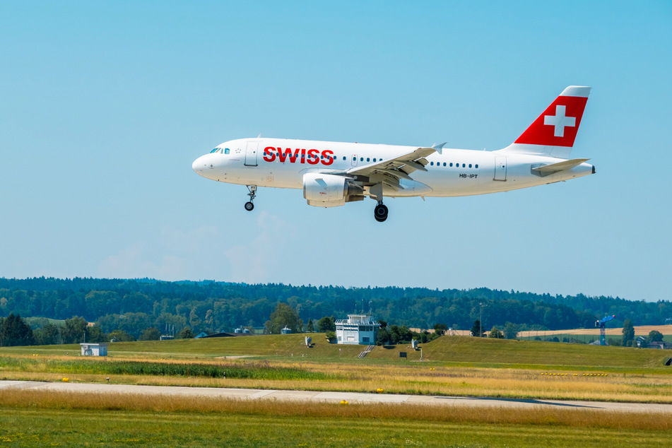 Eine Maschine der Fluggesellschaft Swiss ist ohne Gepäck gestartet. (Symbolbild)