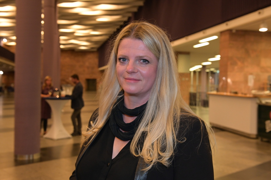 Susanne Schaper (42, Linke) liegt mit 15,12 Prozent aktuell auf Platz drei.