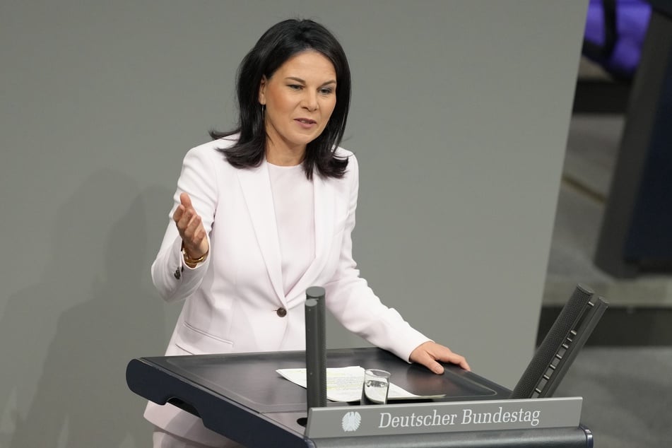 Außenministerin Annalena Baerbock (43, Grüne) am Mittwoch im Bundestag.