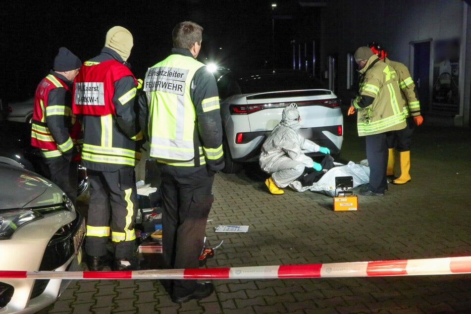 Bei der verwendeten Flüssigkeit handelt es sich den ersten Ermittlungen der Polizei zufolge um eine Säure.