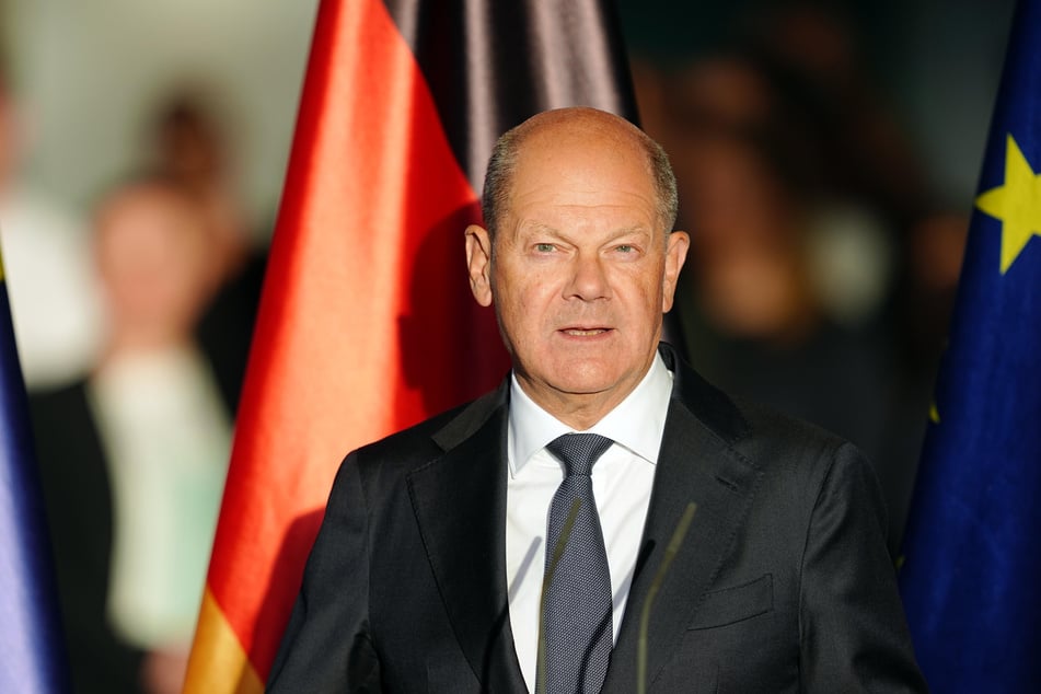 Ex-Bundeskanzler Olaf Scholz (66, SPD) hatte damals versprochen, dass die Soforthilfen nicht zugezahlt werden müssten.
