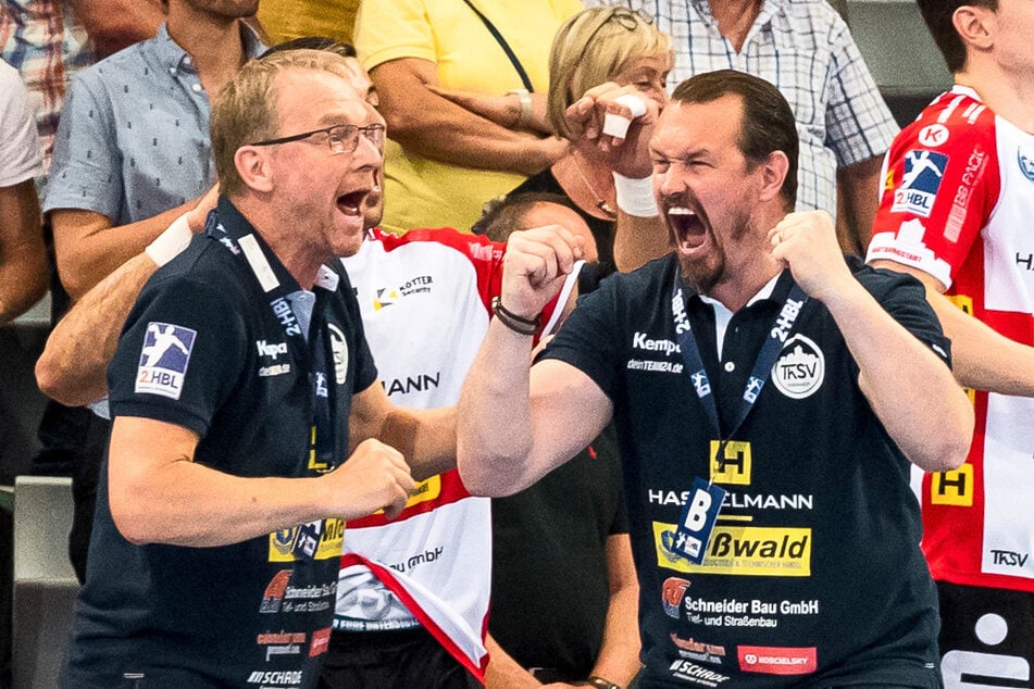Misha Kaufmann (39, rechts) hat den ThSV Eisenach zurück in die Handball-Bundesliga geführt. Dort will er mit den Thüringern auch länger als eine Saison bleiben.