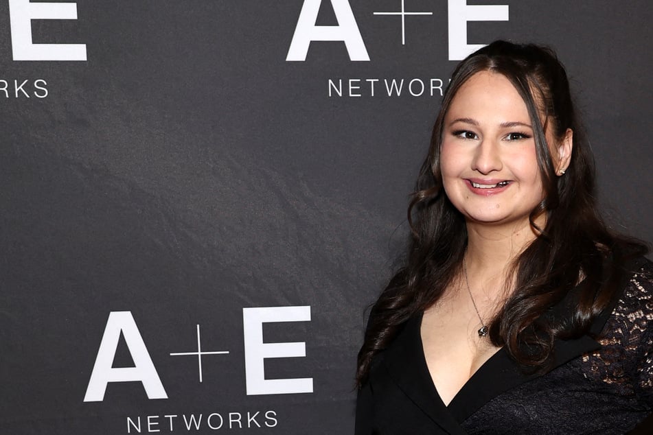 Jahrelang missbraucht, dann ließ sie die Täterin töten: Gypsy-Rose lacht über Mord an ihrer Mutter