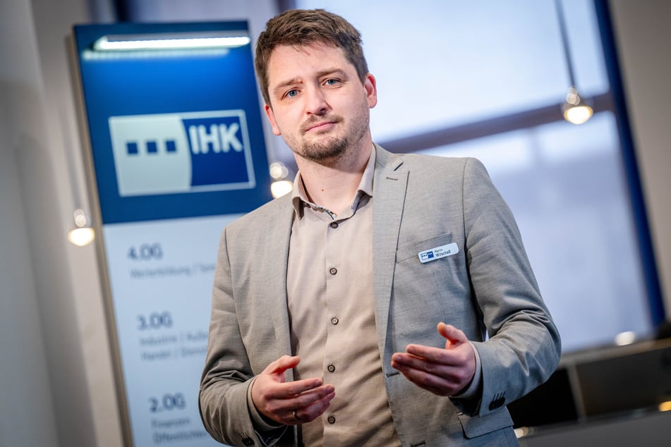 Martin Witschaß (42), IHK-Geschäftsführer Standortpolitik, sieht geopolitische Ursachen für den Niedergang des Chemnitzer Textilmaschinenbaus.
