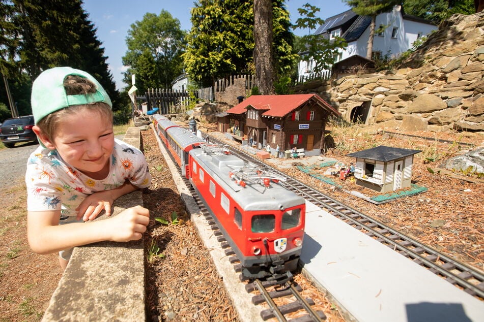 Kinder liebten Kießlings Gartenbahn - so wie Heinrich Eilenberger (7).