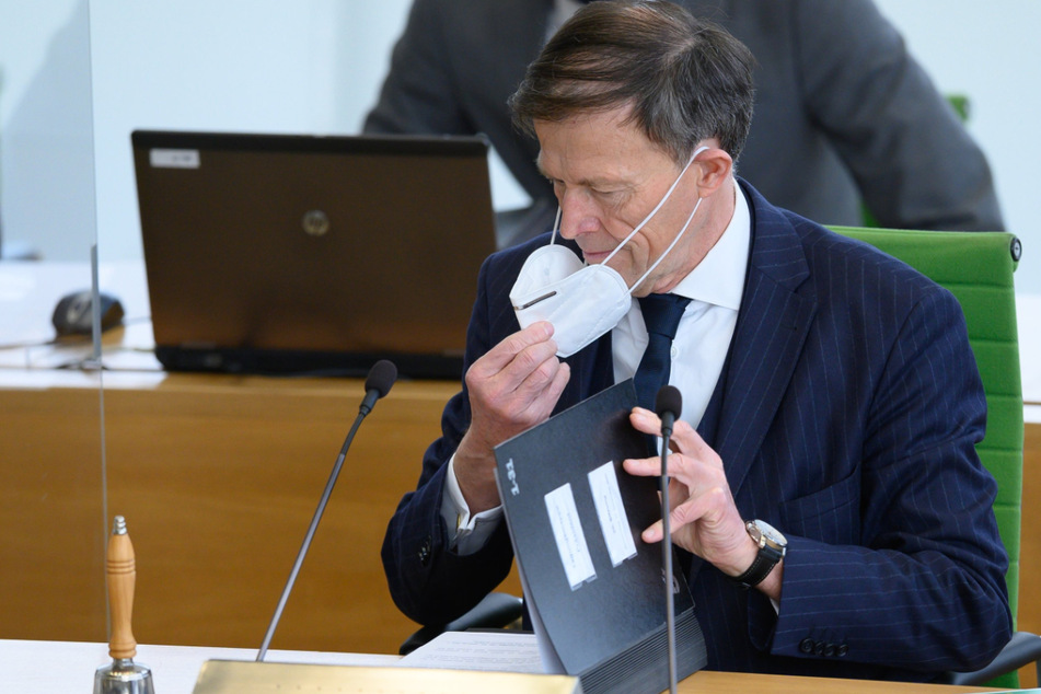 Landtagspräsident Matthias Rößler (66, CDU) ist für das Hygienekonzept des Hohen Hauses zuständig.
