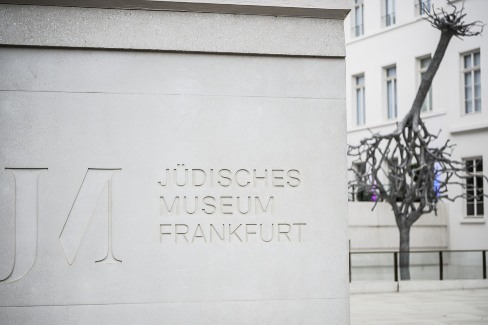 Das Jüdisches Museum in Frankfurt wurde nach fünfjähriger Umbauzeit am 21. Oktober wiedereröffnet, nun muss es schon wieder schließen.