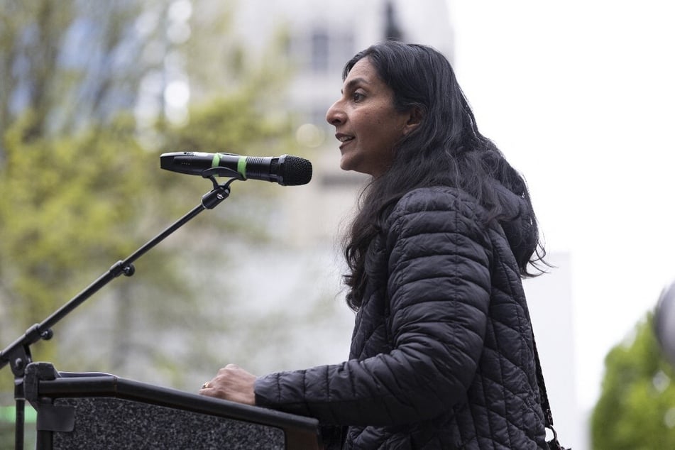 Former Seattle City Council Member Kshama Sawant has urged voters to cast their ballots for Dr. Jill Stein in 2024.