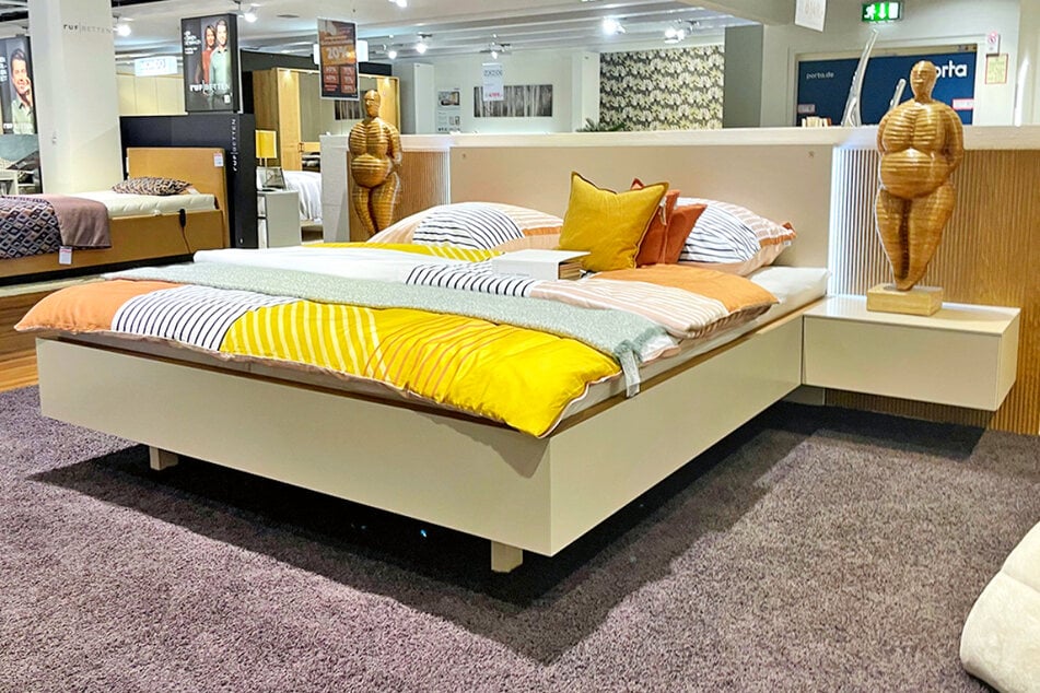 Wer jetzt bei porta in Neu Wulmstorf einkauft, kann 25 Prozent auf Alles*¹ sparen.