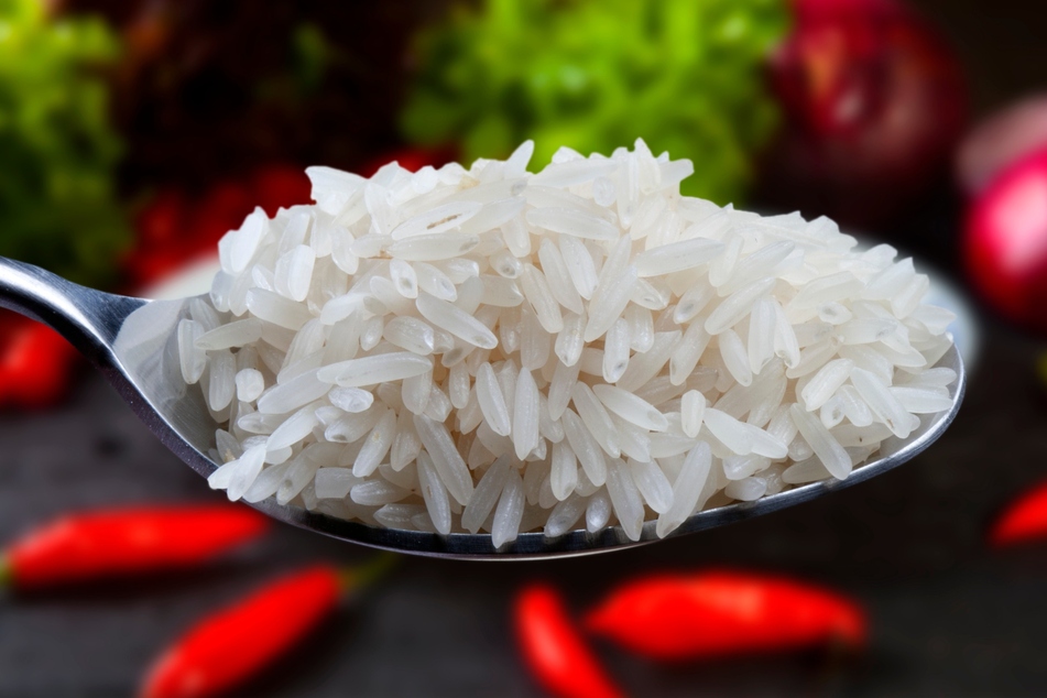 Lockere bissfest gegarte Reiskörner können mit ein paar Handgriffen eingefroren werden.