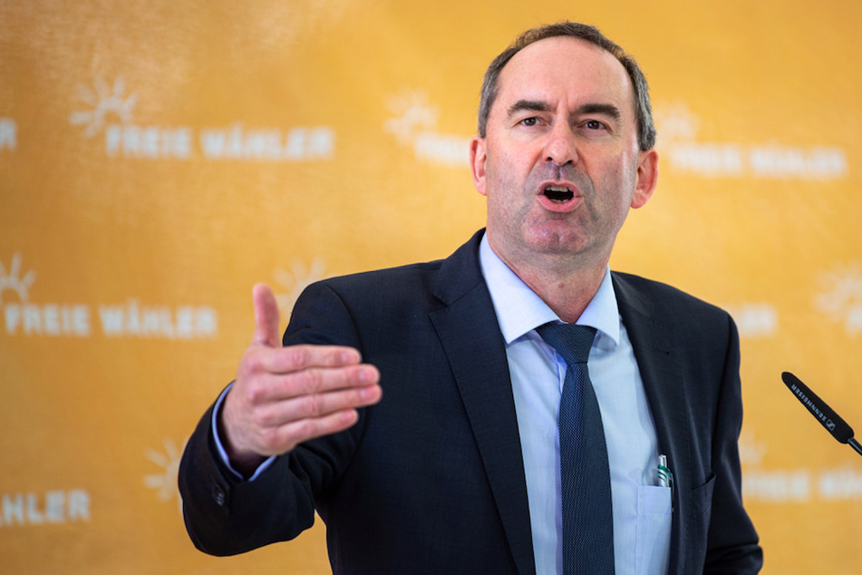 Der bayerische Wirtschaftsminister Hubert Aiwanger (50, Freie Wähler) hat sich noch nicht impfen lassen.