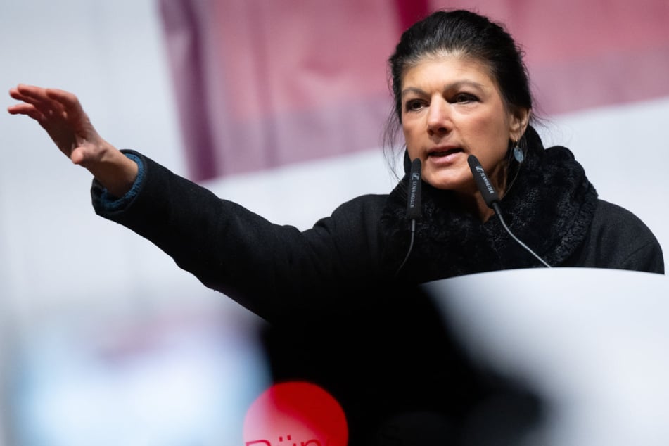 Greift nach den Stimmen. BSW-Chefin Sahra Wagenknecht (55) hat in München die heiße Wahlkampfphase ihrer Partei eingeläutet.