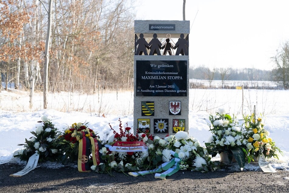 Ein Gedenkstein am Unglücksort soll an den Verstorbenen erinnern.