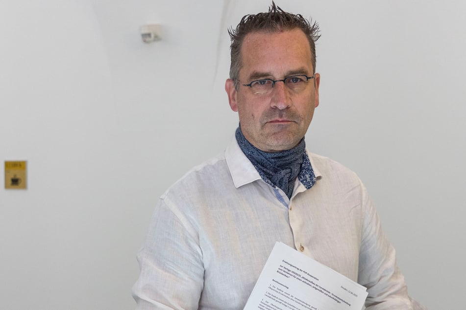Warb mit einem emotionalen Appell für den Baustopp: Stadtrat Martin Schulte-Wissermann (54, Piraten).