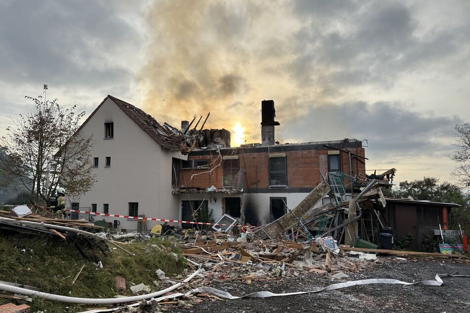 Am vergangenen Dienstag (15. Oktober) waren Teile des Hauses in Zeil am Main bei einer Explosion zerstört worden.