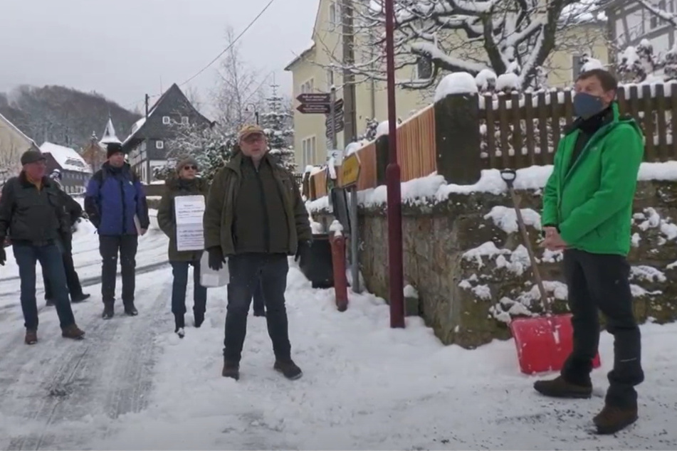 Nach Aufmarsch vor seinem Wohnhaus: Kretschmer will erneut mit Demonstranten diskutieren
