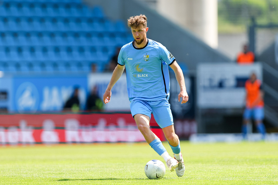 Das himmelblaue Trikot ist Geschichte: Tim Campulka (24) wird nun beim FC Energie Cottbus kicken.