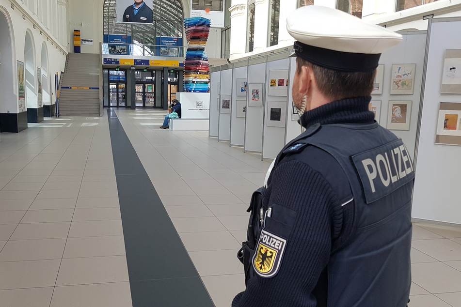 Dresden: Diebstahl, Körperverletzung, illegale Einreise: Dresdner Bundespolizei nimmt fünf Gesuchte fest