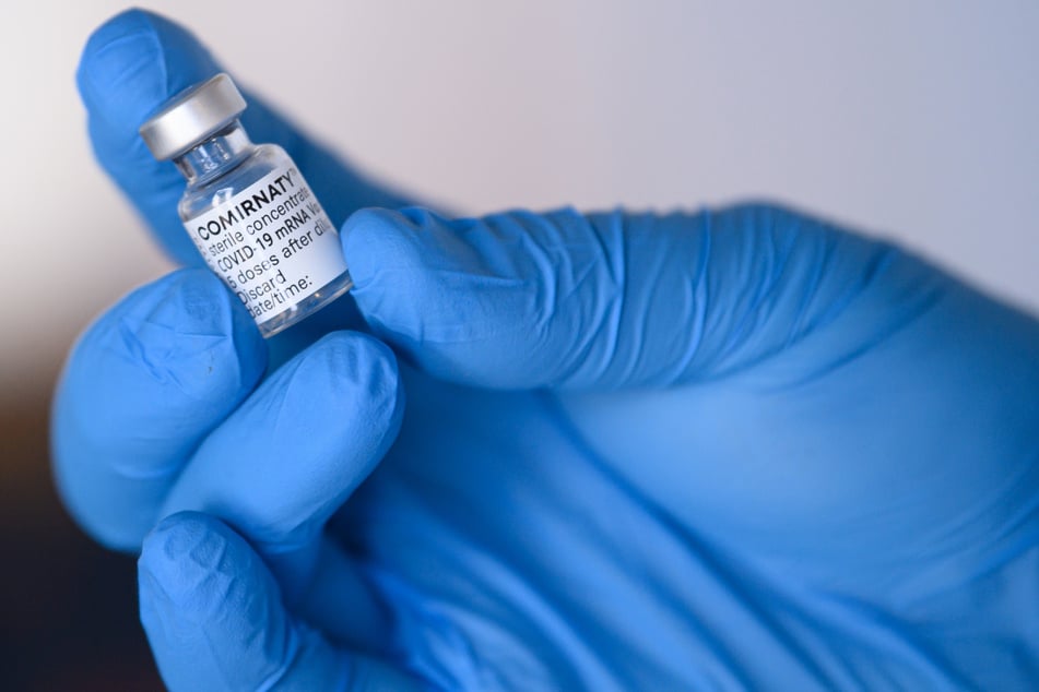 Wegen Missverständnissen bei der Buchung von Impfterminen hat das Gesundheitsministerium zuletzt zusätzliche Corona-Impfdosen an die Zentren geliefert (Symbolbild).
