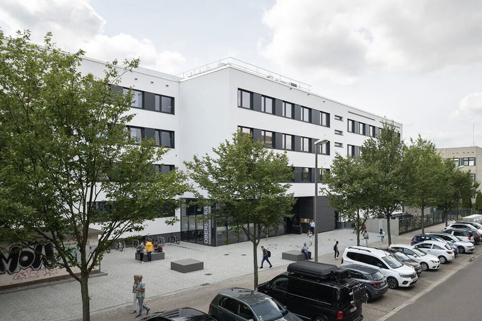 Die Schule an der Hainbuchenstraße wird den Namen "Alwine-Winter-Schule" tragen.