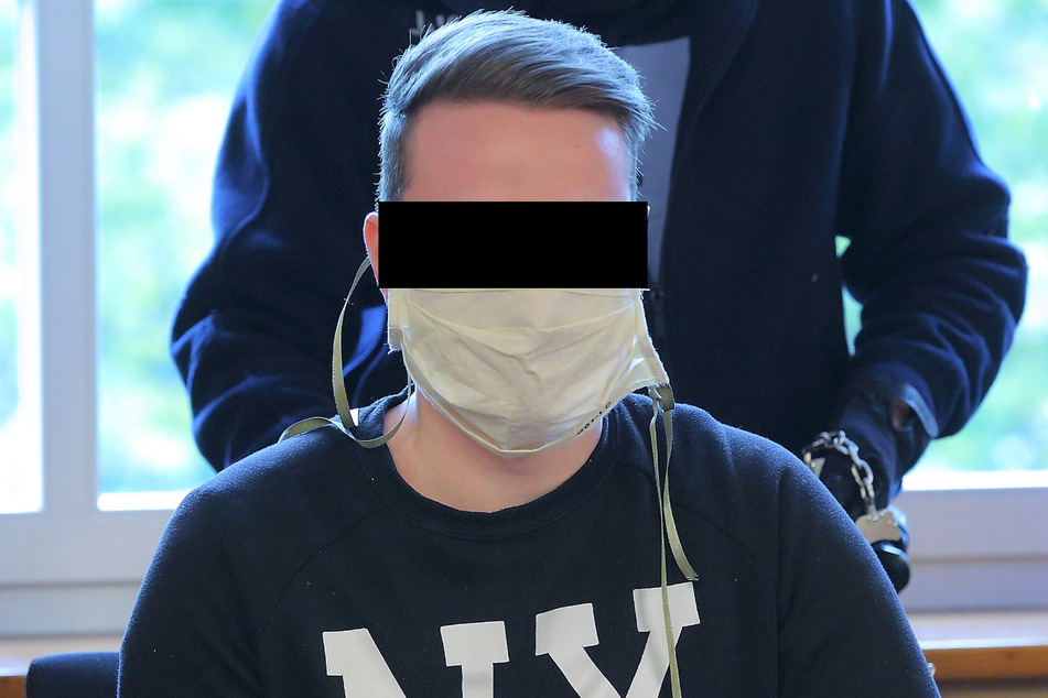 Leon S. (23) wurde wieder wegen Betruges verurteilt und bleibt nun etwas länger hinter Gittern.