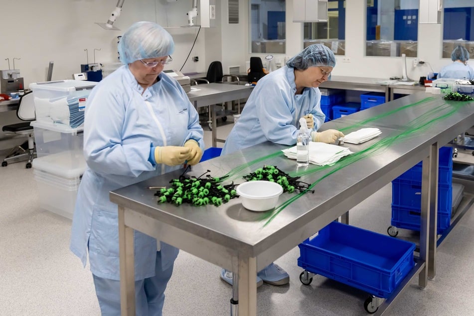 Im Team von Advanced Fiber Tools kannst Du Dich auf jede Menge Vorteile freuen.