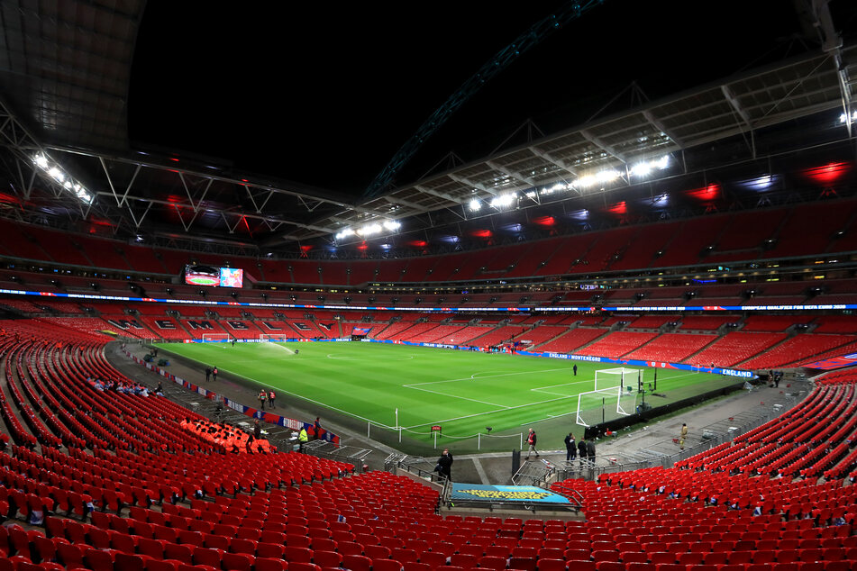 Hier soll eigentlich das EM-Endspiel stattfinden: das Wembley-Stadion in London.