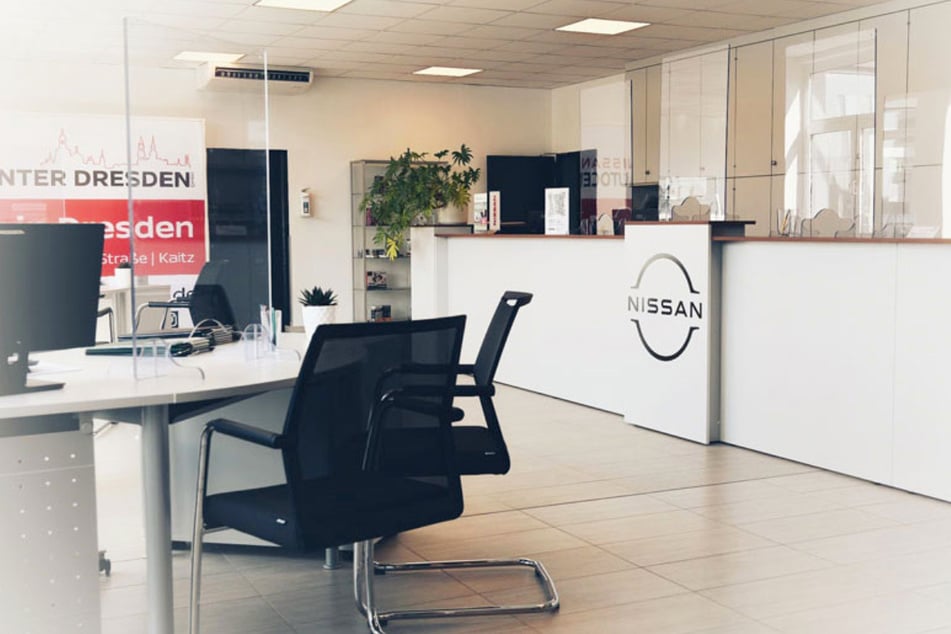 Als Serviceassistent (m/w/d) bist Du die Schnittstelle zwischen Kunden, Werkstatt und perfektem Service.