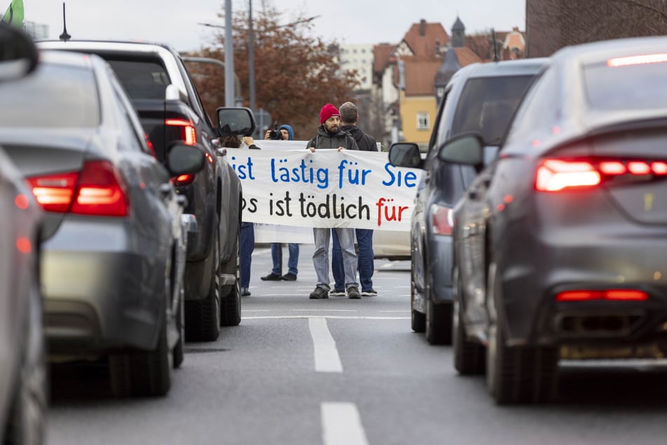 Ab 8.45 Uhr mussten zahlreiche Dresdner Autofahrer warten.