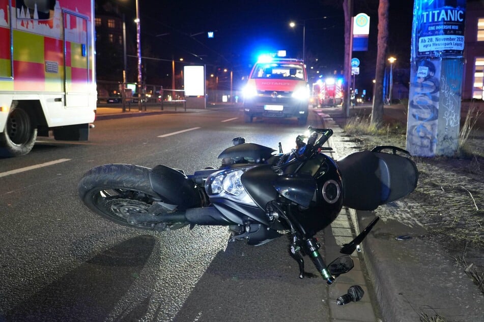 Bei dem Sturz verletzte sich der Motorradfahrer (29) schwer.