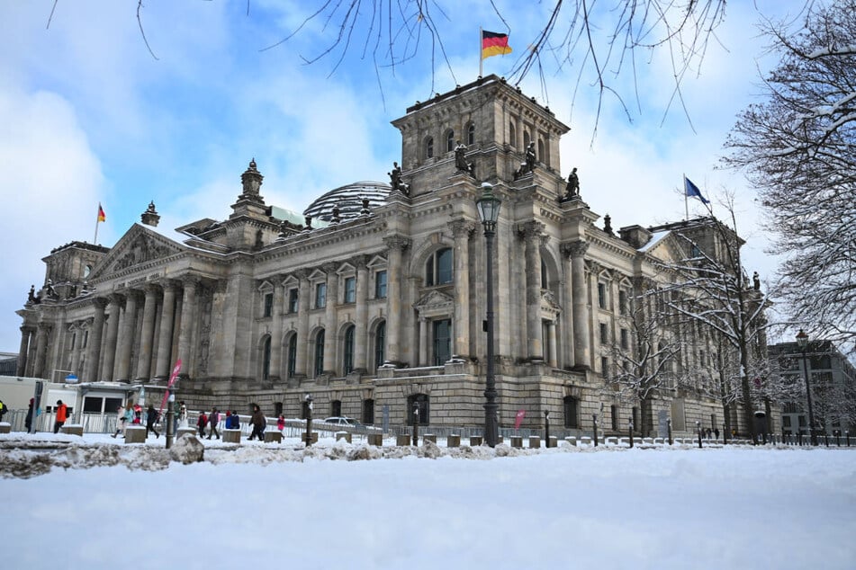 Kann auch Berlin mit der ersten dünnen Schneedecke rechnen? Im Nordwesten Brandenburgs stehen die Chancen am Donnerstag gut. (Archivfoto)