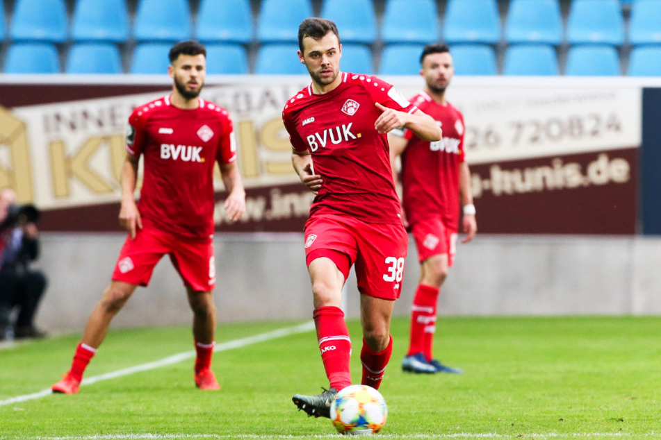 Robert Herrmann (27) spielte bereits in der Aufstiegssaison 2019/20 für den FC Würzburger Kickers.