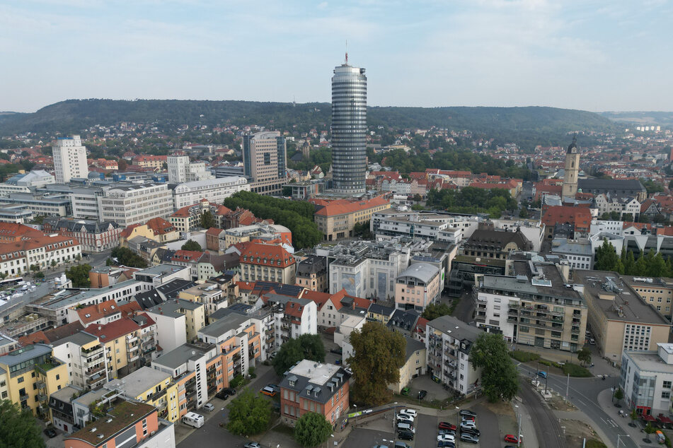 Die Stadt Jena soll klimaneutral werden. Dafür wurde nun ein Klima-Aktionsplan beschlossen. (Archivbild)