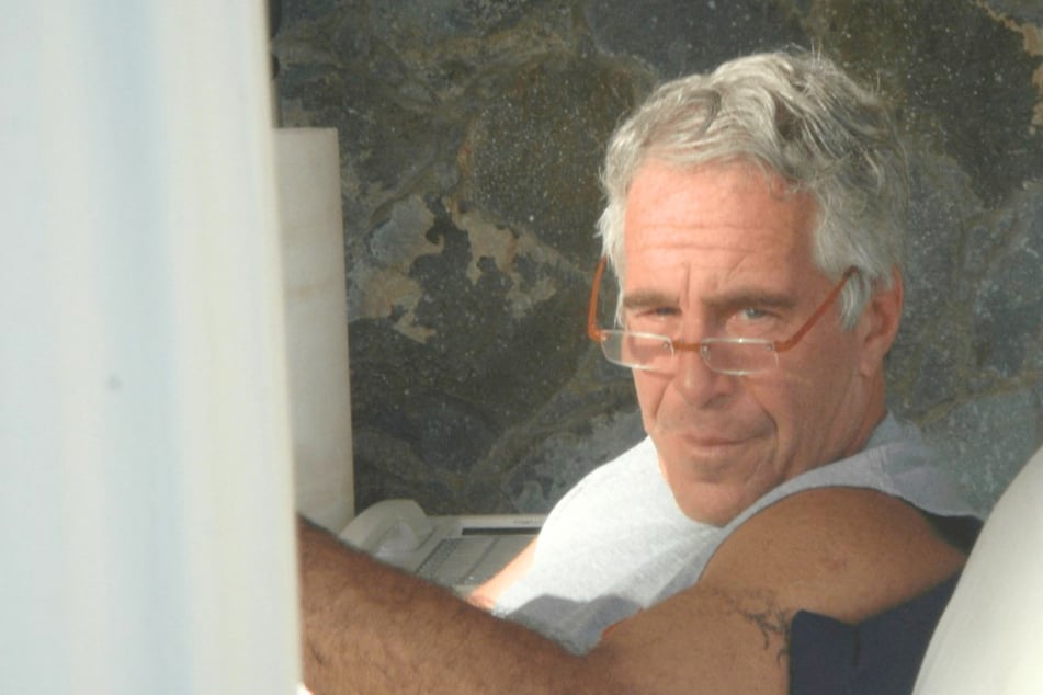 A former cellmate of Jeffrey Epstein claims the convicted sex trafficker wrote a note before his 2019 death that has been hidden in the legal system for years.