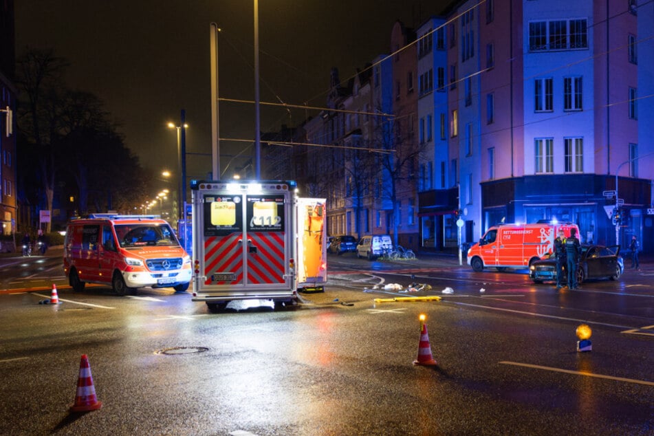 Die Kreuzung musste zwischenzeitlich komplett gesperrt werden.