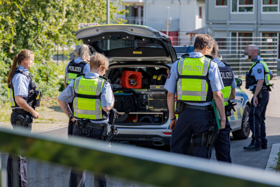 Köln: Kontrolle von BMW eskaliert: Zwei Polizisten schwer verletzt