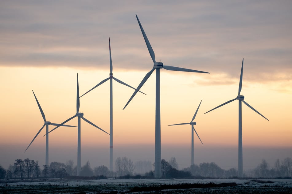 Immer mehr Windparks produzieren immer mehr Strom - wenn der Wind weht.