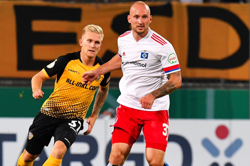 Toni Leistners (31, r.) Zeit beim Hamburger SV endete abrupt. In Belgiens erster Liga ist er nun sogar Kapitän.