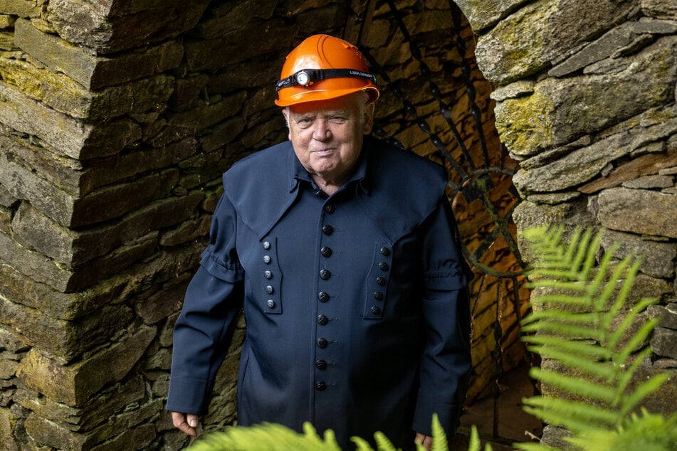 Jörgen Schütze (75) zeigt Besuchern seit 50 Jahren die geretteten Bergwerks-Anlagen von Oberschöna.