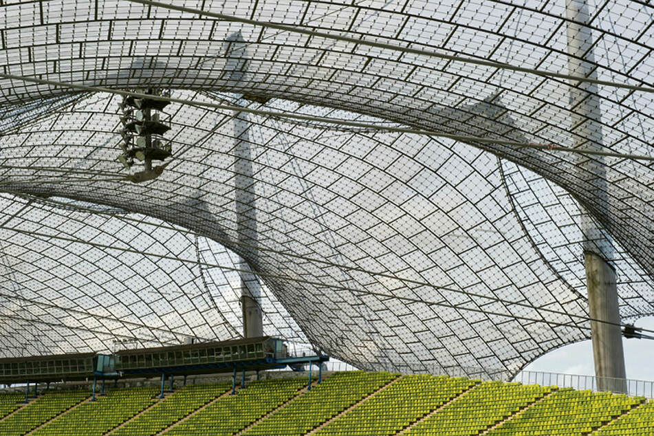 Das Dach über dem Münchner Olympiastadion ist eine Idee von Frei Otto.
