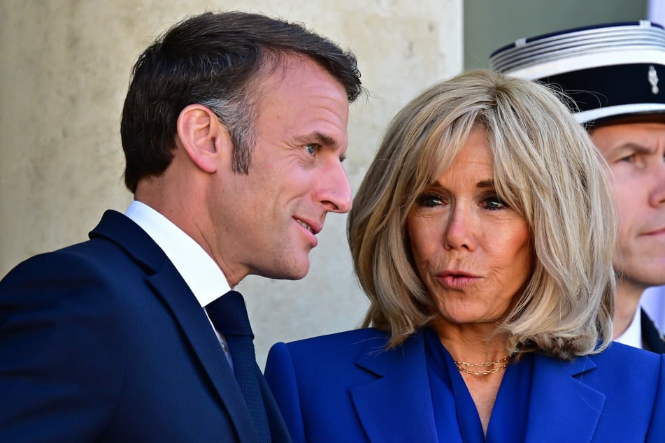 Ist Brigitte eine Frau? Macrons Gattin will Beweisfoto liefern