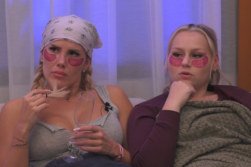 Für Laura Lettgen (30, l.) war der Auszug ihrer "Bestie" ein herber Rückschlag.