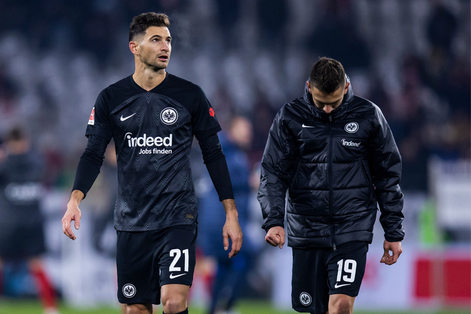 Bei Eintracht Frankfurt steht ein massiver Umbruch im kommenden Transfersommer bevor. Die beiden Mittelstürmer Lucas Alario (30, l.) und Rafael Borre (27) dürfen wohl gehen.