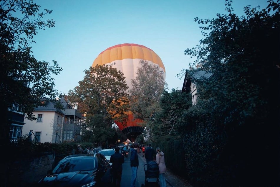Der Ballon landete auf der Jüngststraße.