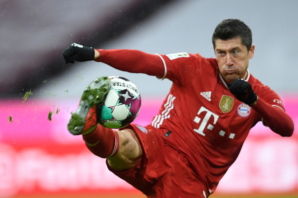 Robert Lewandowski (32) denkt derzeit nicht über einen Wechsel nach.