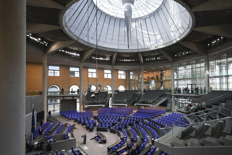 Im Bundestag sitzen derzeit 98 Abgeordnete aus Ostdeutschland. (Symbolbild)