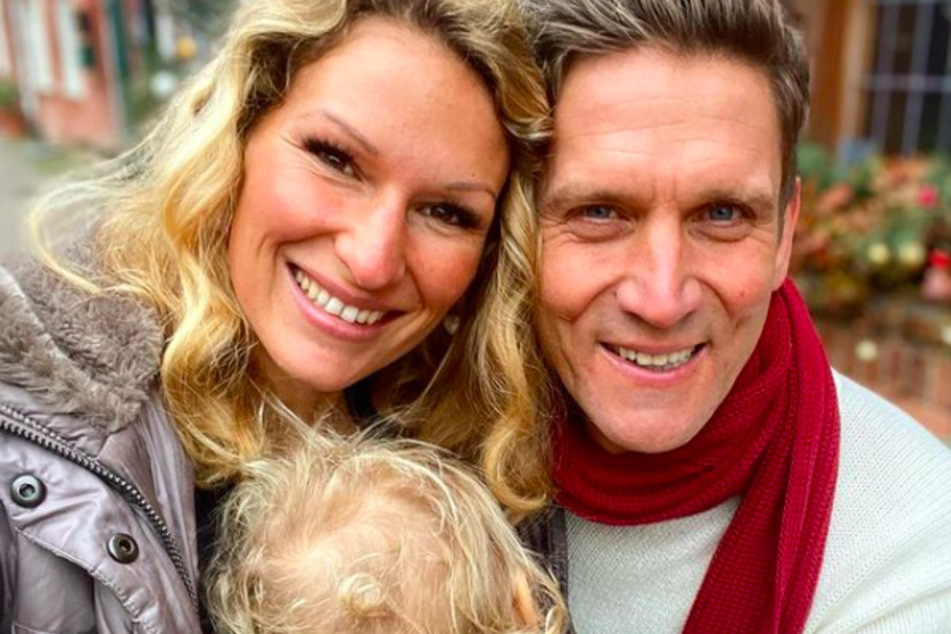 Janni Hönscheid (30) muss für mehrere Wochen von Ehemann Peer Kusmagk (45) Abschied nehmen.