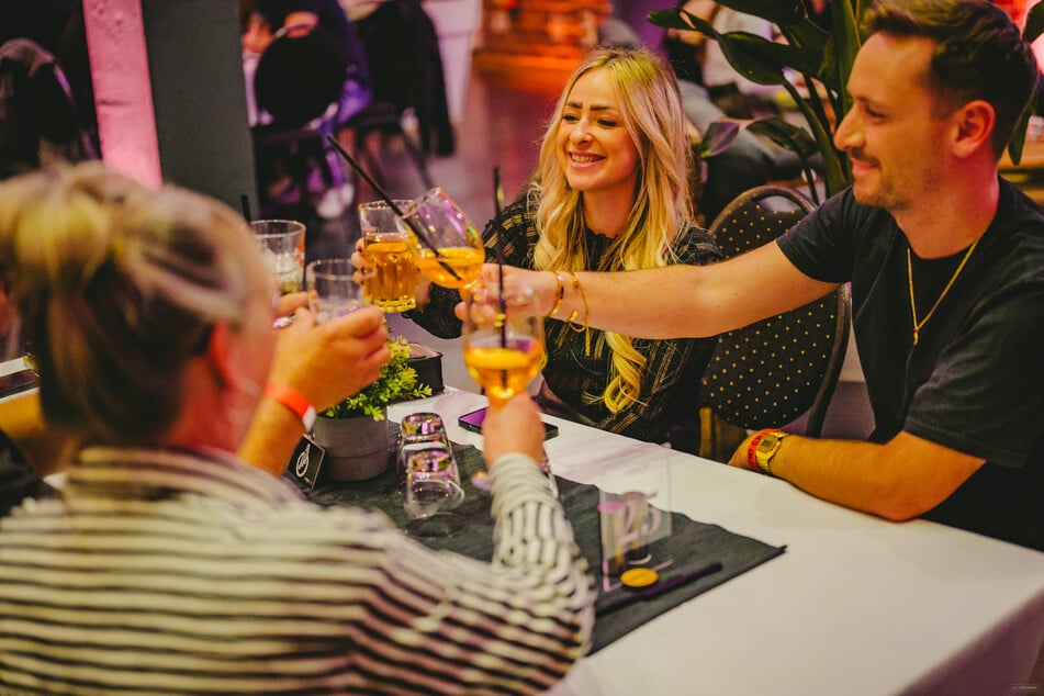 Doppel-Event im Leipziger Sky Club: Beim "Eat & Beat" könnt Ihr zunächst kulinarische Spezialitäten vom Buffet genießen.